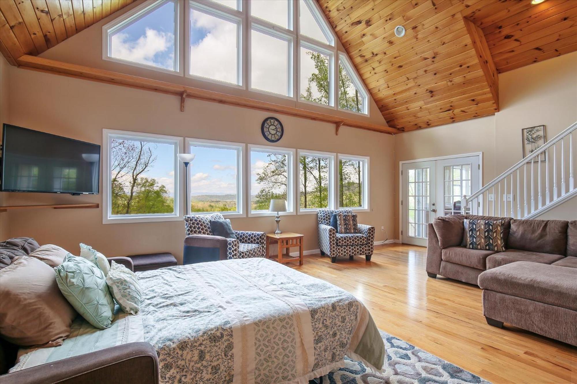 Holiday home 10 Min To Dt, 15 Min To Biltmore, Fire Pit, View