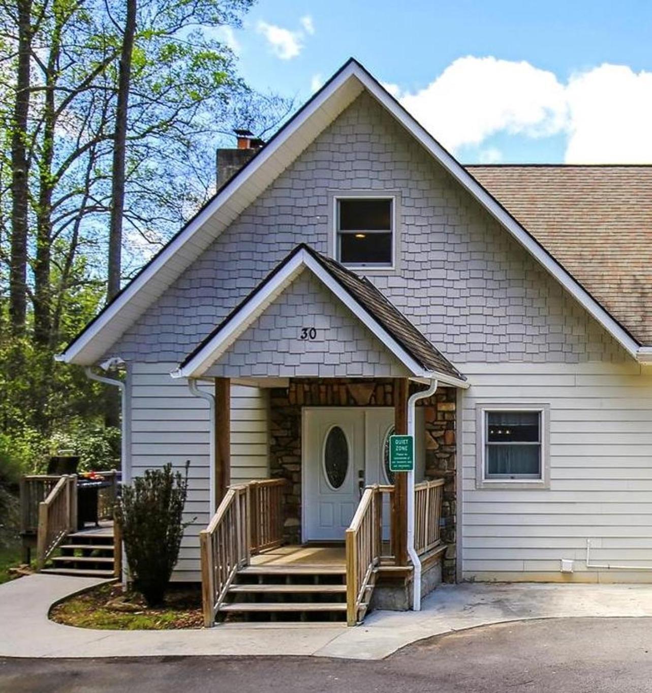10 Min To Dt, 15 Min To Biltmore, Fire Pit, View Holiday home